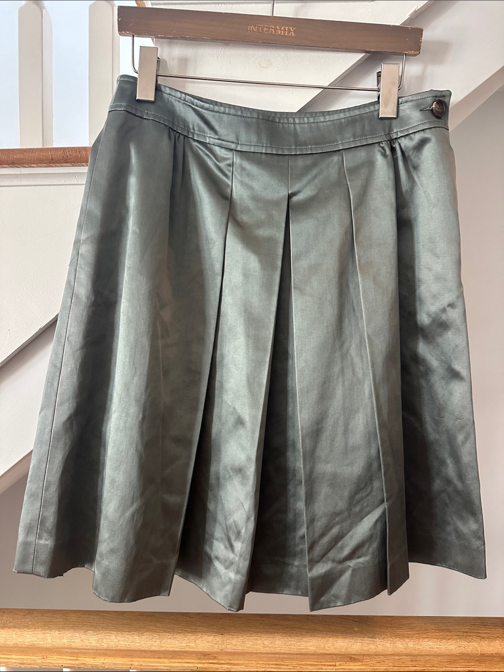 Vintage Etro box pleated A-Line Skirt in Sage Green size 44